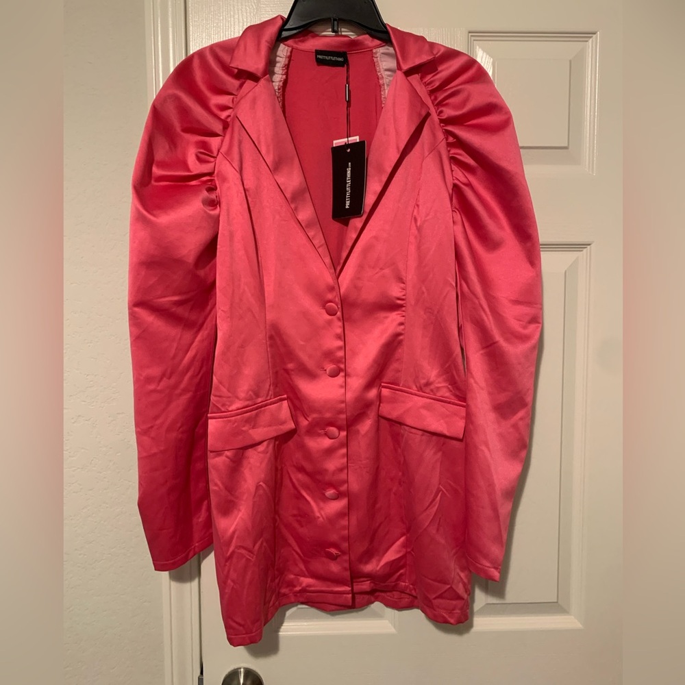 NWT PrettyLittleThing dress